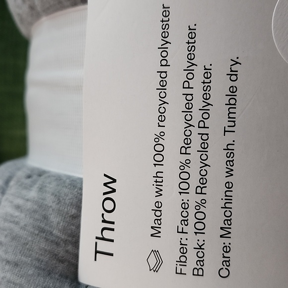 Room Essentials Gray Throw Blanket - Picture 5 of 5